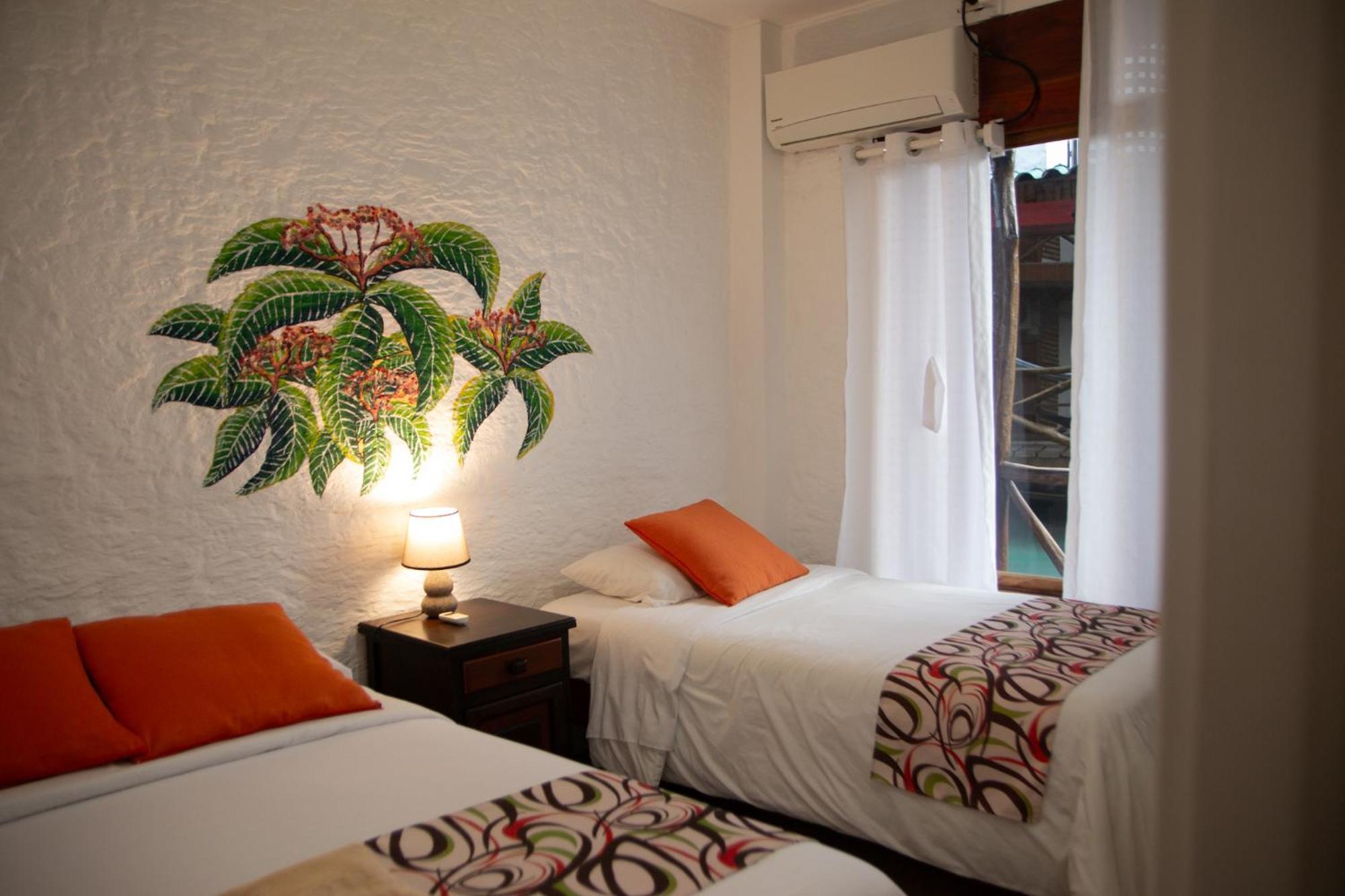 Hotel Miconia Puerto Baquerizo Moreno Kültér fotó