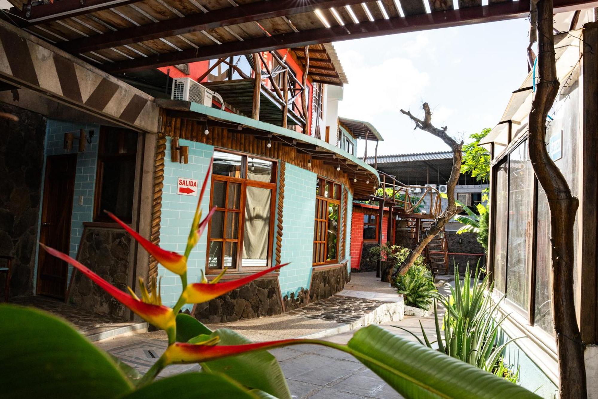 Hotel Miconia Puerto Baquerizo Moreno Kültér fotó