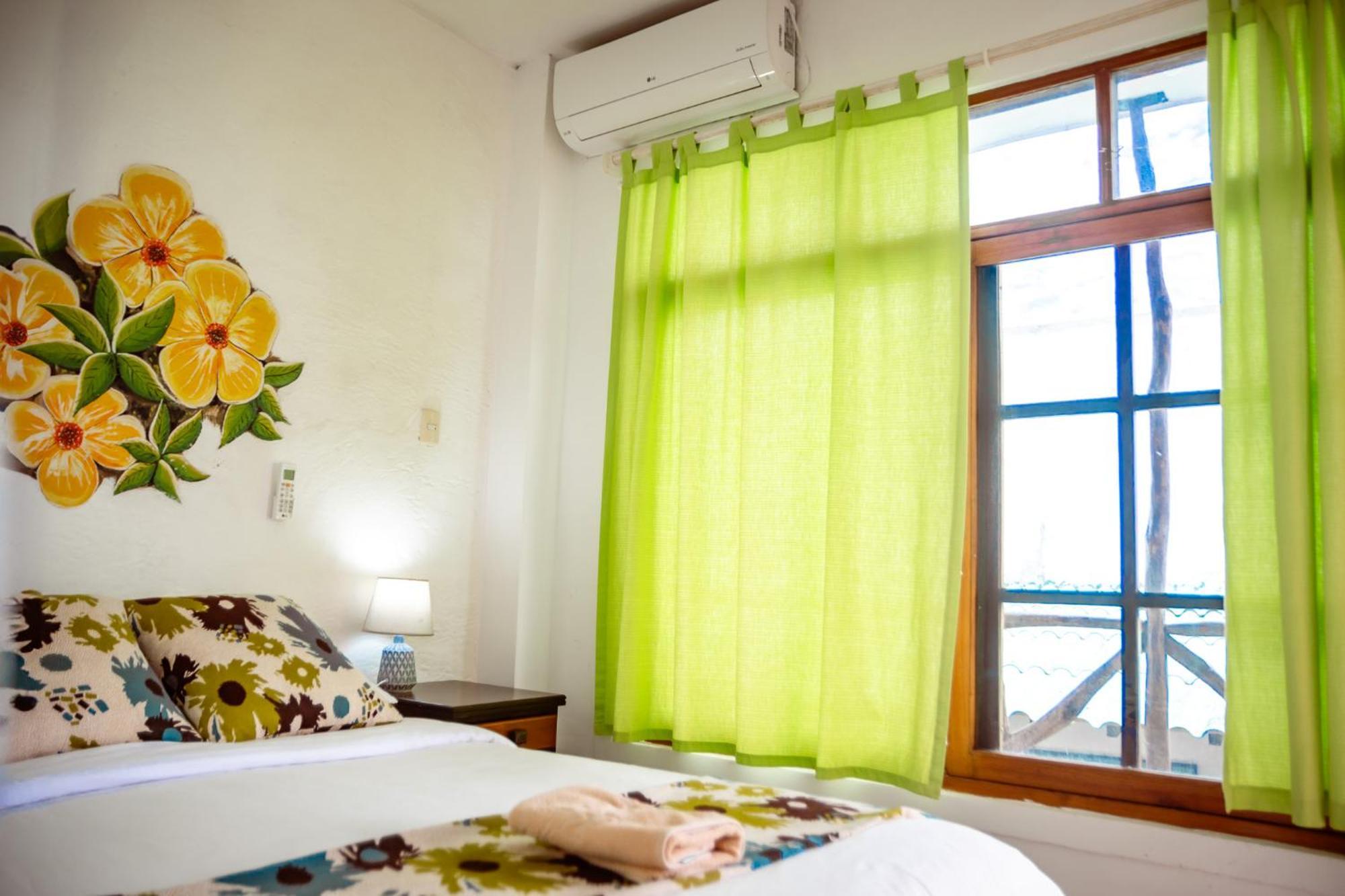 Hotel Miconia Puerto Baquerizo Moreno Kültér fotó