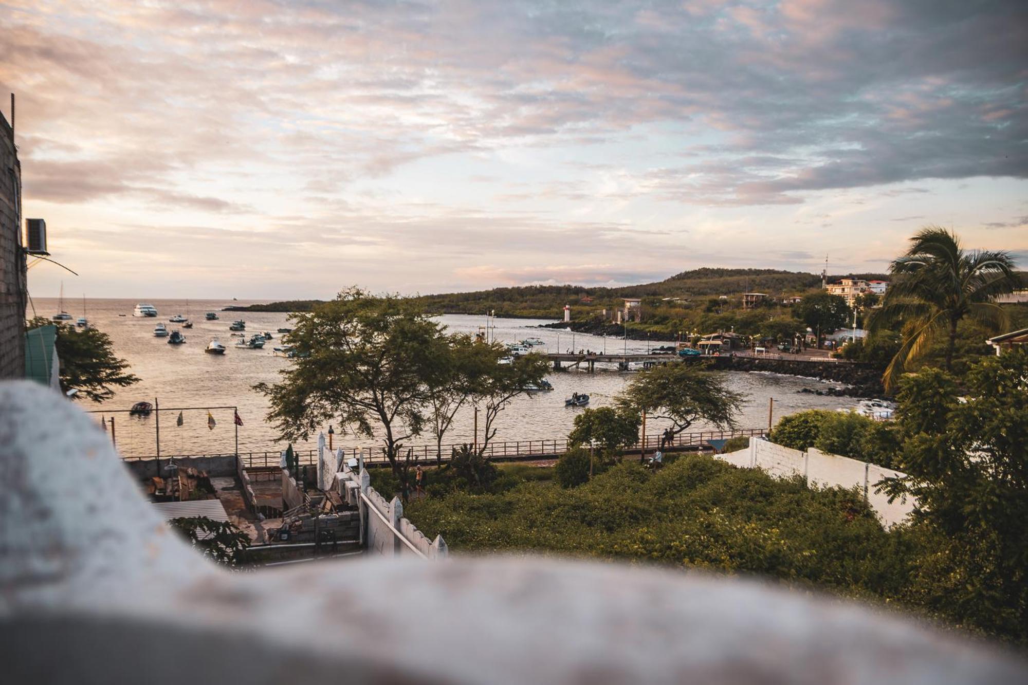 Hotel Miconia Puerto Baquerizo Moreno Kültér fotó